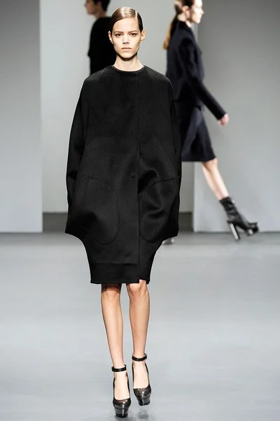 Look 17